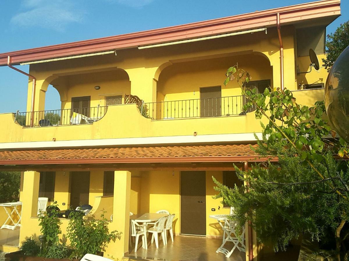 Ferienwohnung Baciati Dal Sole Zambrone Exterior foto